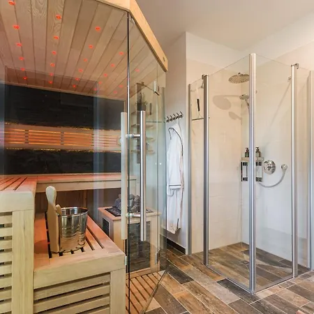 Neu!!! Ferienhaus-see-sauna-kamin-5 Sterne-102m² Casa vacanze Krakow am See