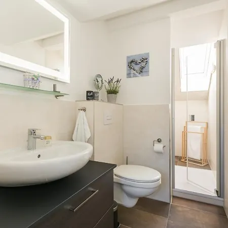 Holiday home Neu!!! Ferienhaus-see-sauna-kamin-5 Sterne-102m² Krakow am See